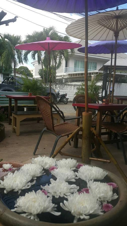 Хостел 999 Triplenine Chiangmai Чиангмай Экстерьер фото