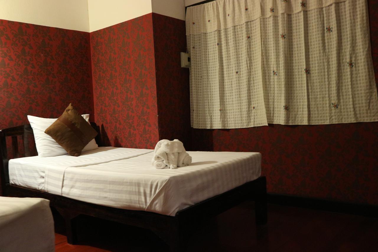 Хостел 999 Triplenine Chiangmai Чиангмай Экстерьер фото