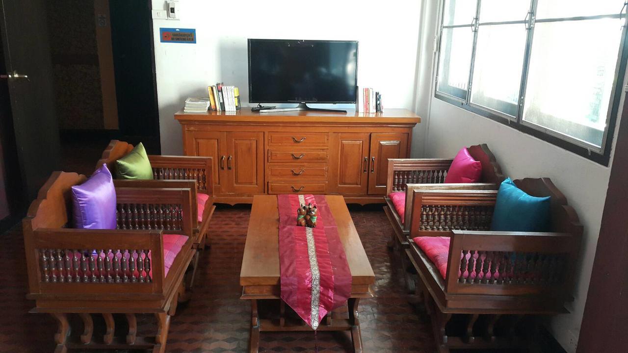 Хостел 999 Triplenine Chiangmai Чиангмай Экстерьер фото